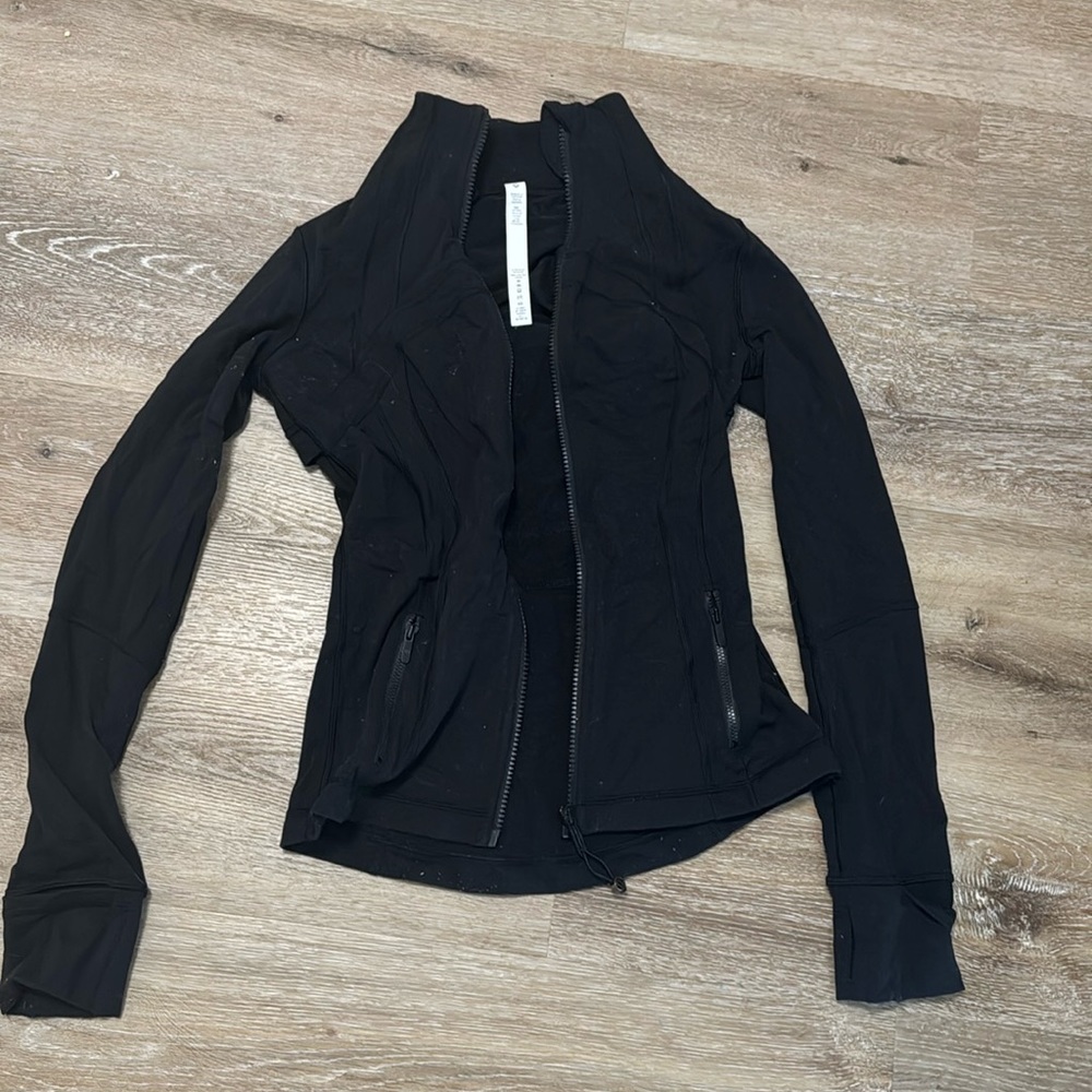 black lululemon define jacket 🎀